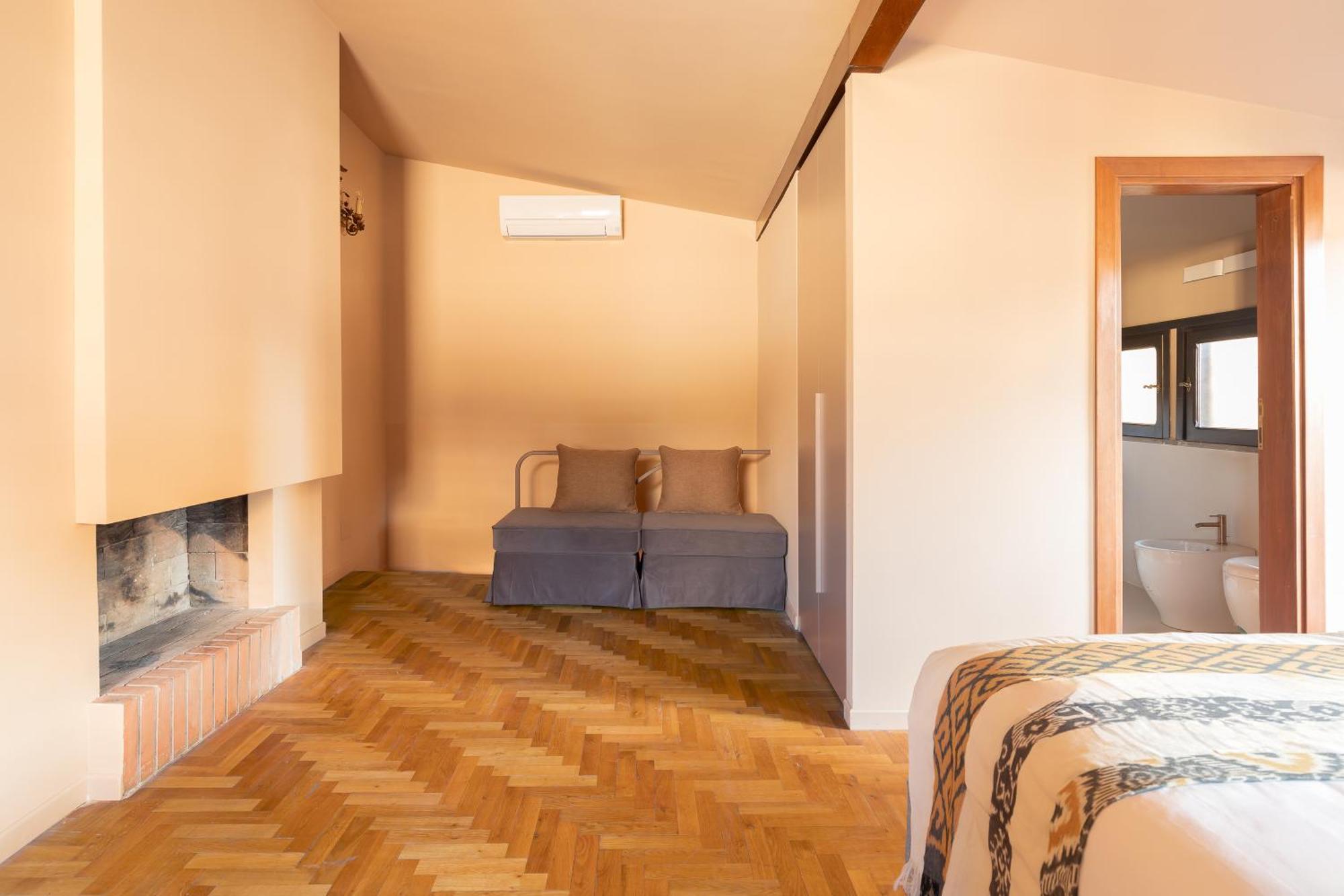 Appartamento Casa Maestro, A Burghesius Roma