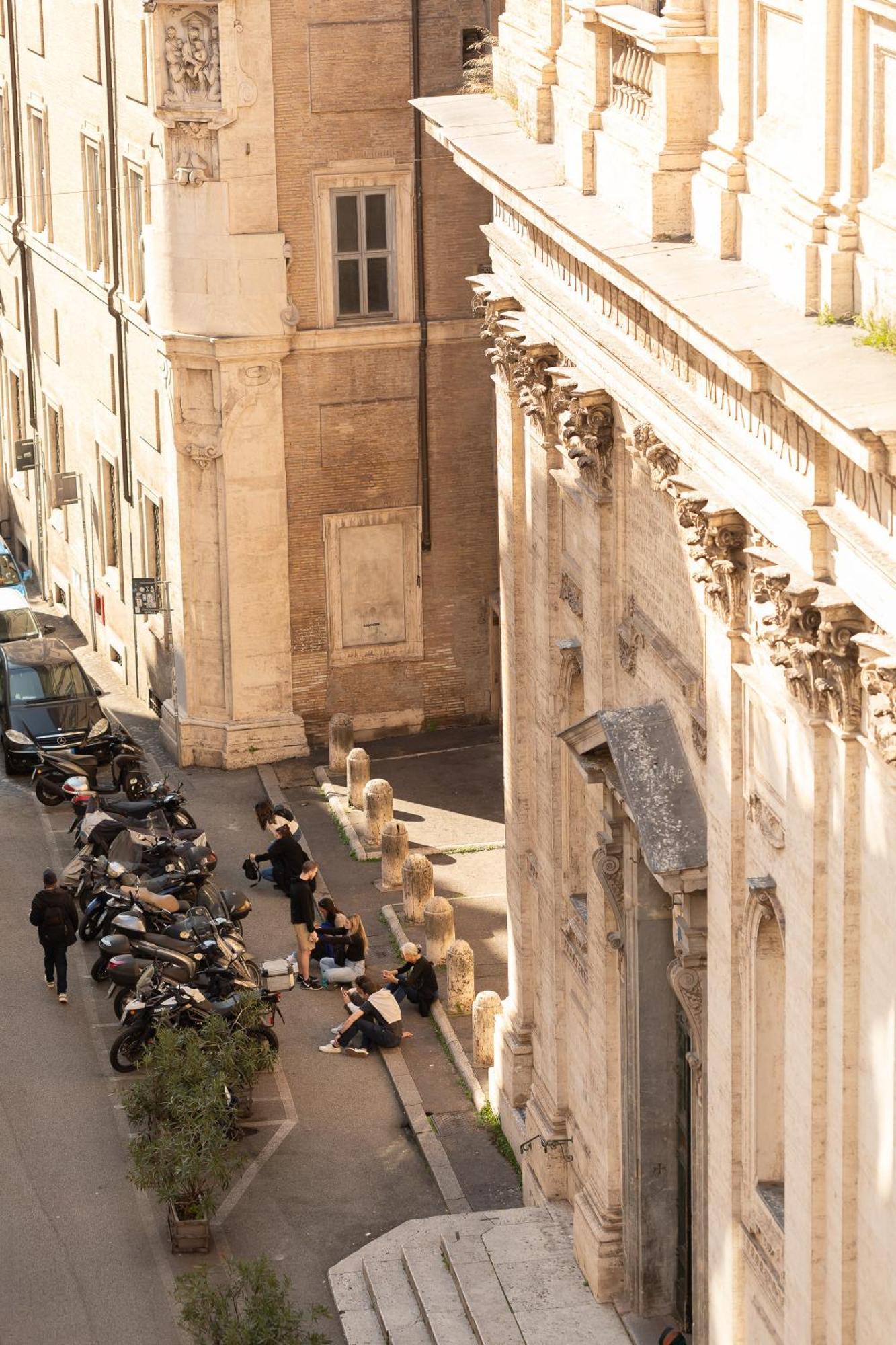 Appartamento Casa Maestro, A Burghesius Roma